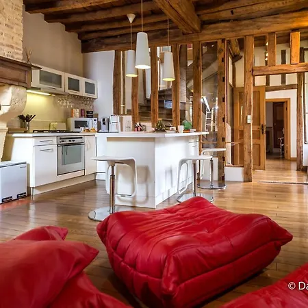 Mana Ohana - Luxe Et Authenticité à 2 Pas De La Place Ducale Avec Parking Privé Charleville-Mézières