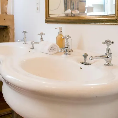 Mana Ohana - Luxe Et Authenticité à 2 Pas De La Place Ducale Avec Parking Privé Apartamento