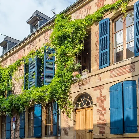Mana Ohana - Luxe Et Authenticite A 2 Pas De La Place Ducale Avec Parking Prive